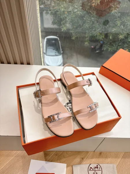 Hermès Women Beige Leather Strappy Sandals product view 1