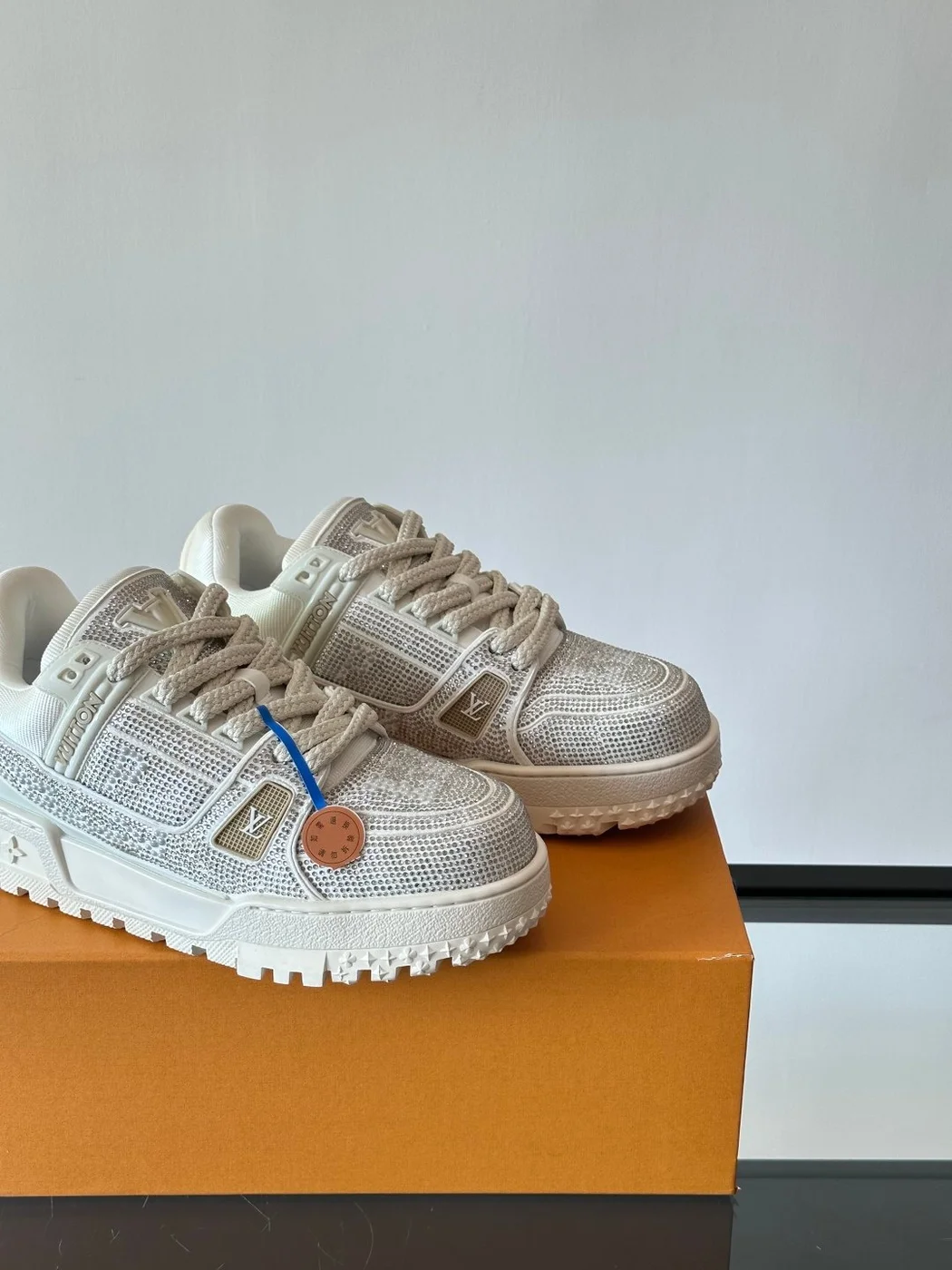 Louis Vuitton Men White Mesh And Leather Sneakers product view 5