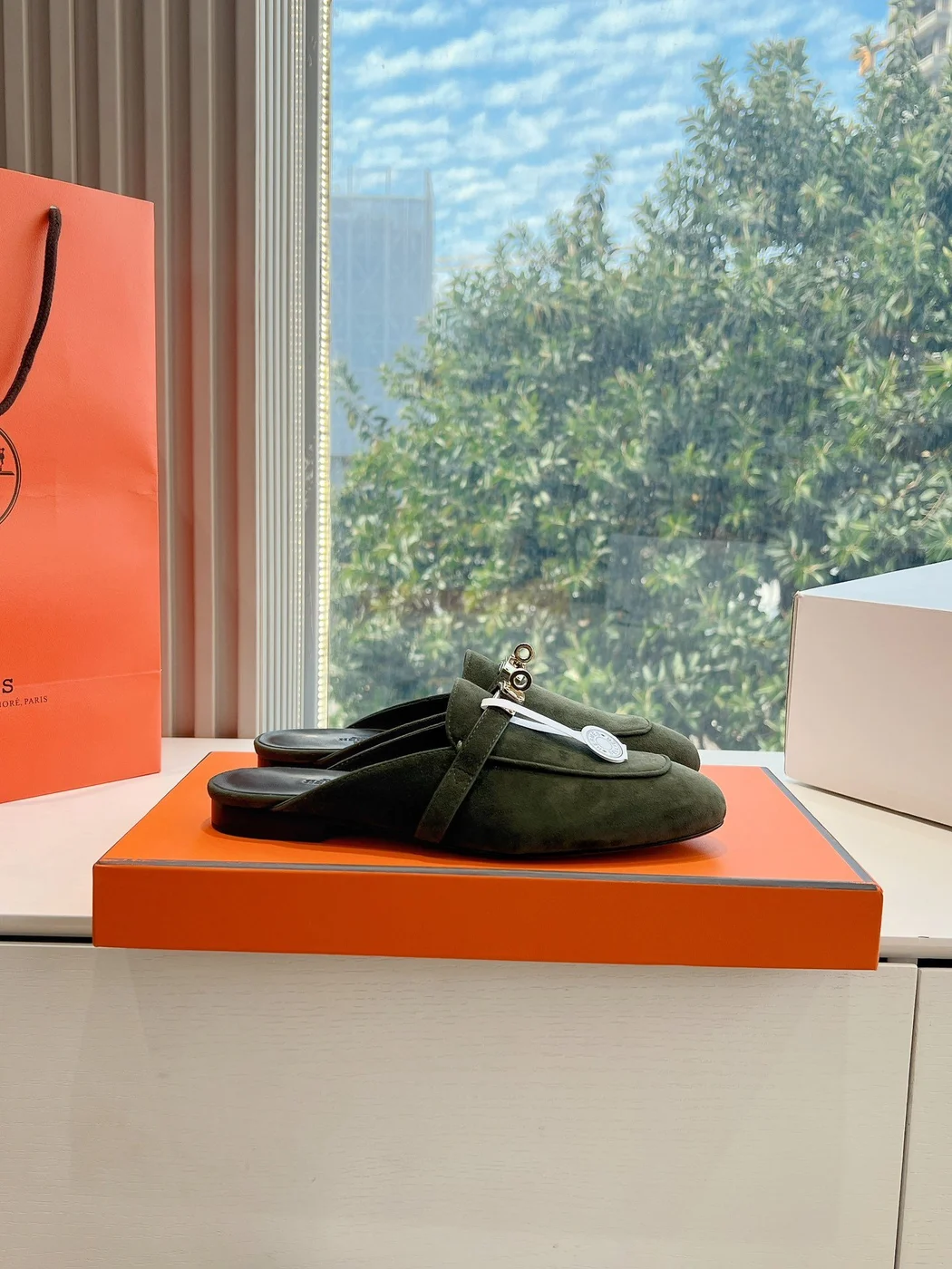 Hermès Women Green Suede Mules product view 2