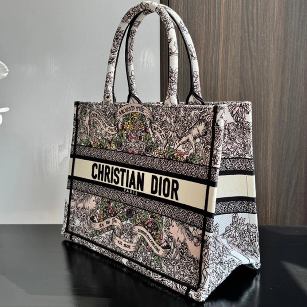 Dior Medium Dior Book Tote product view 7