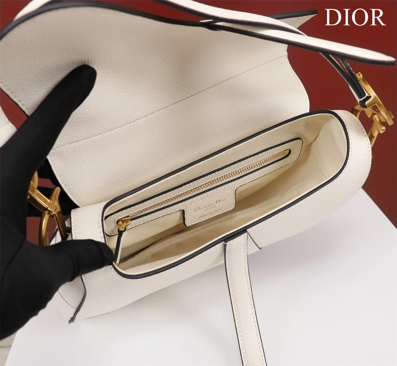 Dior Saddle Handbags White Color With Lock Yellow Gold 25x20x6.5 cm product view 6