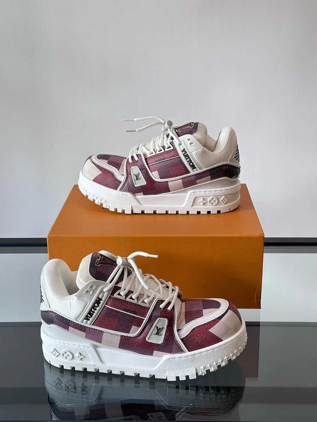 Louis Vuitton Men Burgundy Canvas White Leather Sneakers product view 4