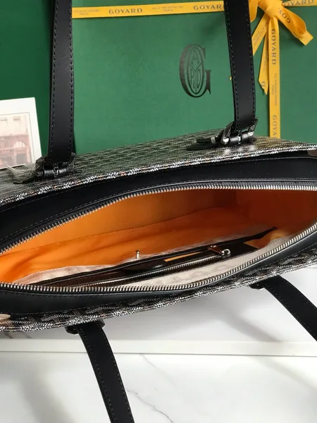 Goyardine Sac Marie Galante MM Black Bag product view 4