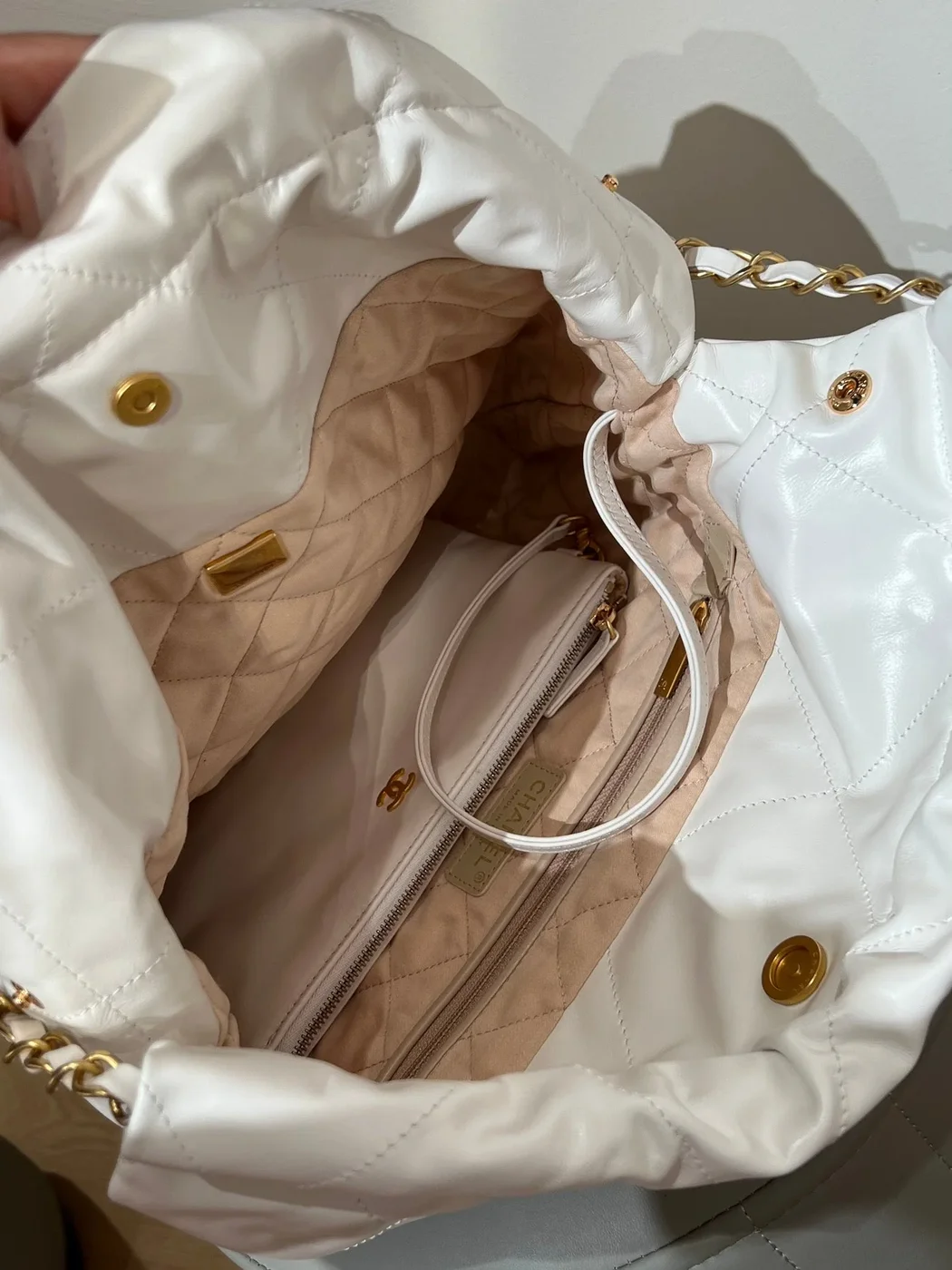 Chanel 22 Bag Small White Lambskin Leather product view 7