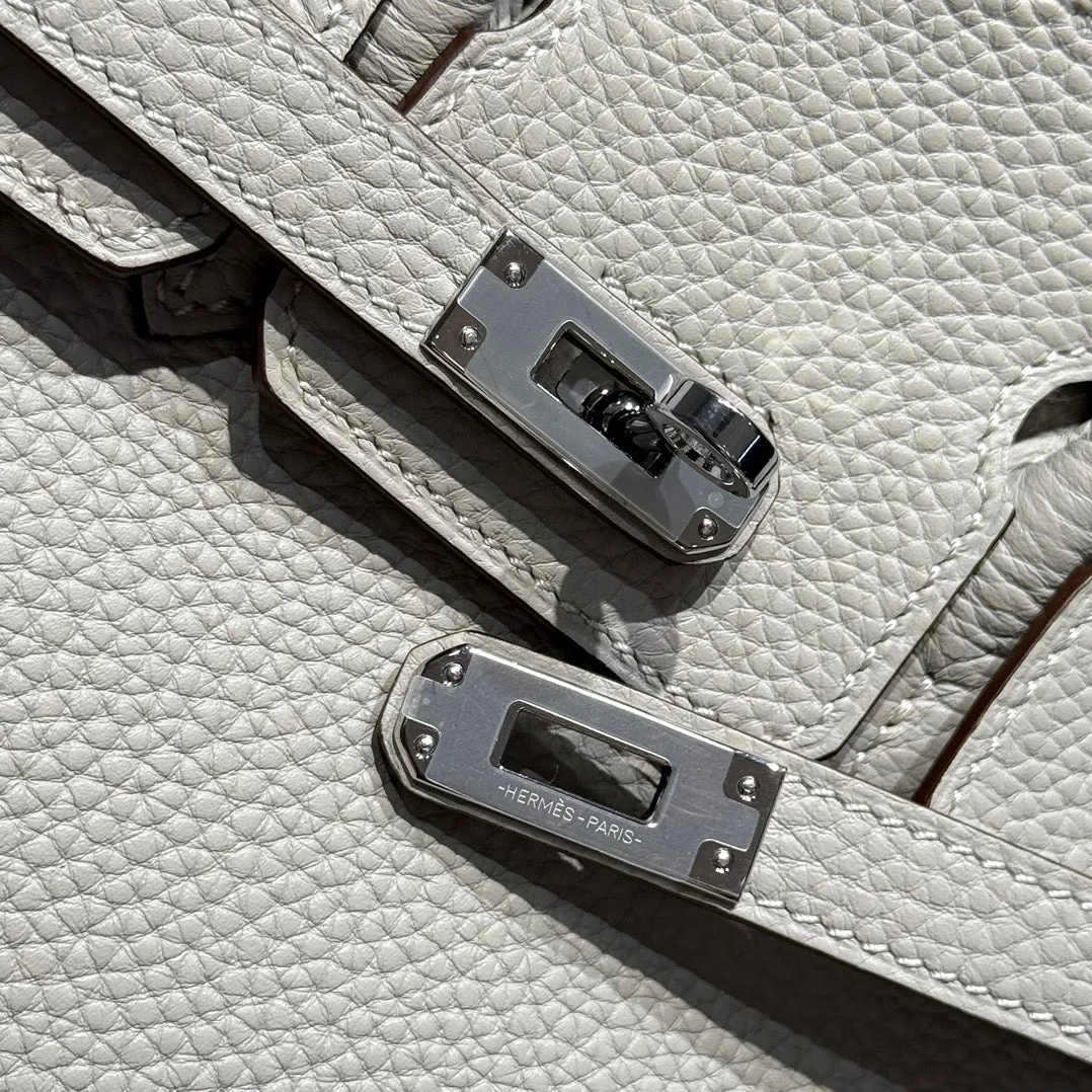 Hermès Birkin 25 cm Beige Togo Leather Gold Hardware Bag product view 8