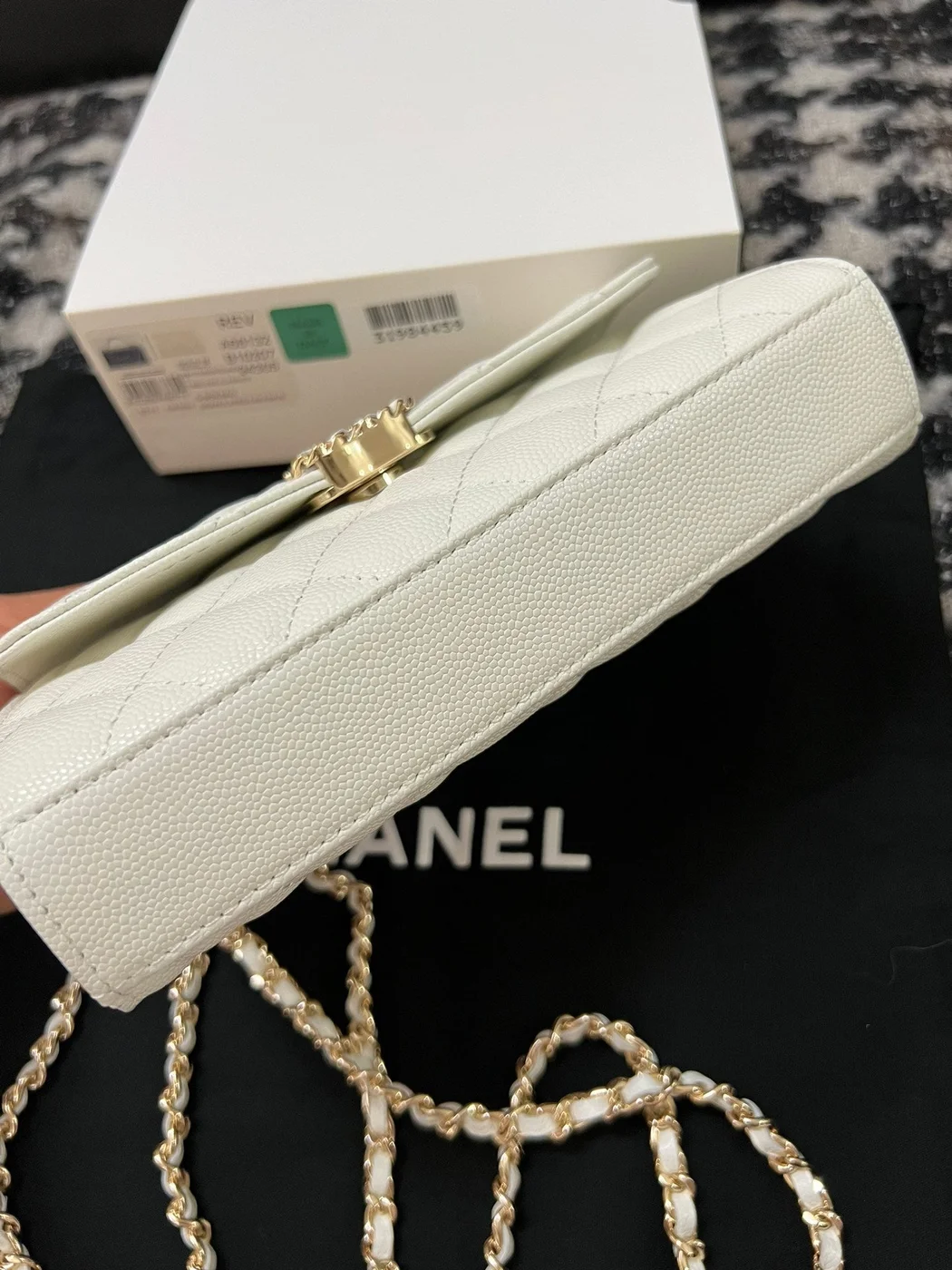Chanel Kelly 23P Clutch With Chain Gold Hardware product view 8
