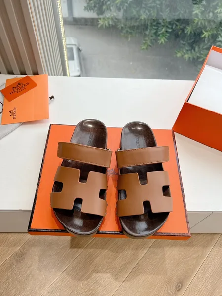 Hermès Women Brown Leather Sandals product view 1