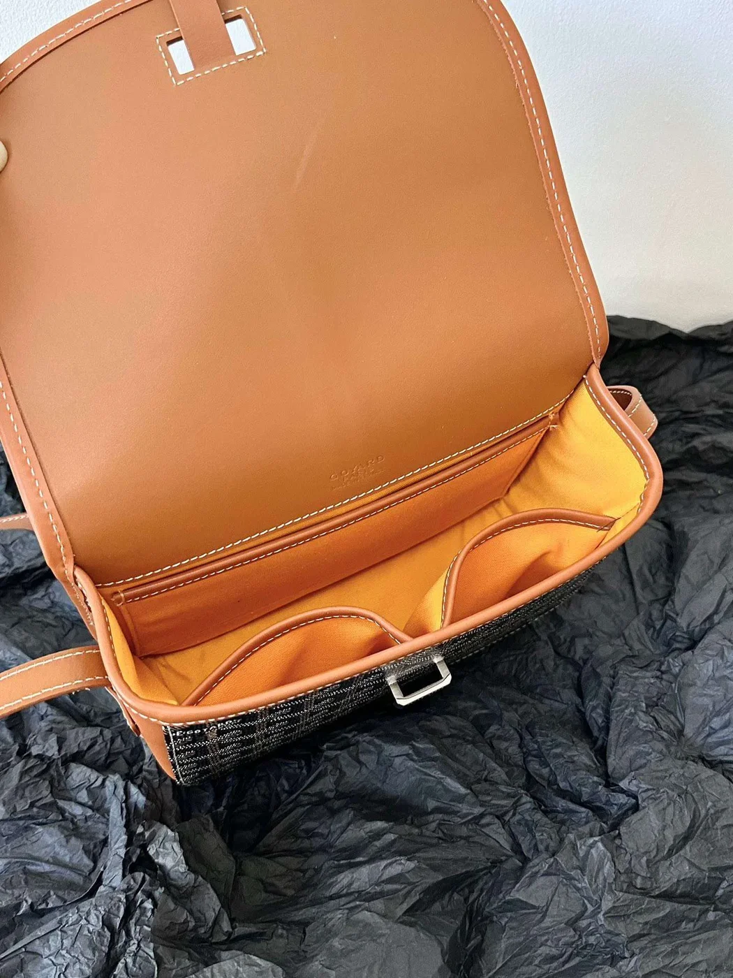 Goyard Premium Women’s Handbag Orange Leather Pattern 22x16x7cm product view 3