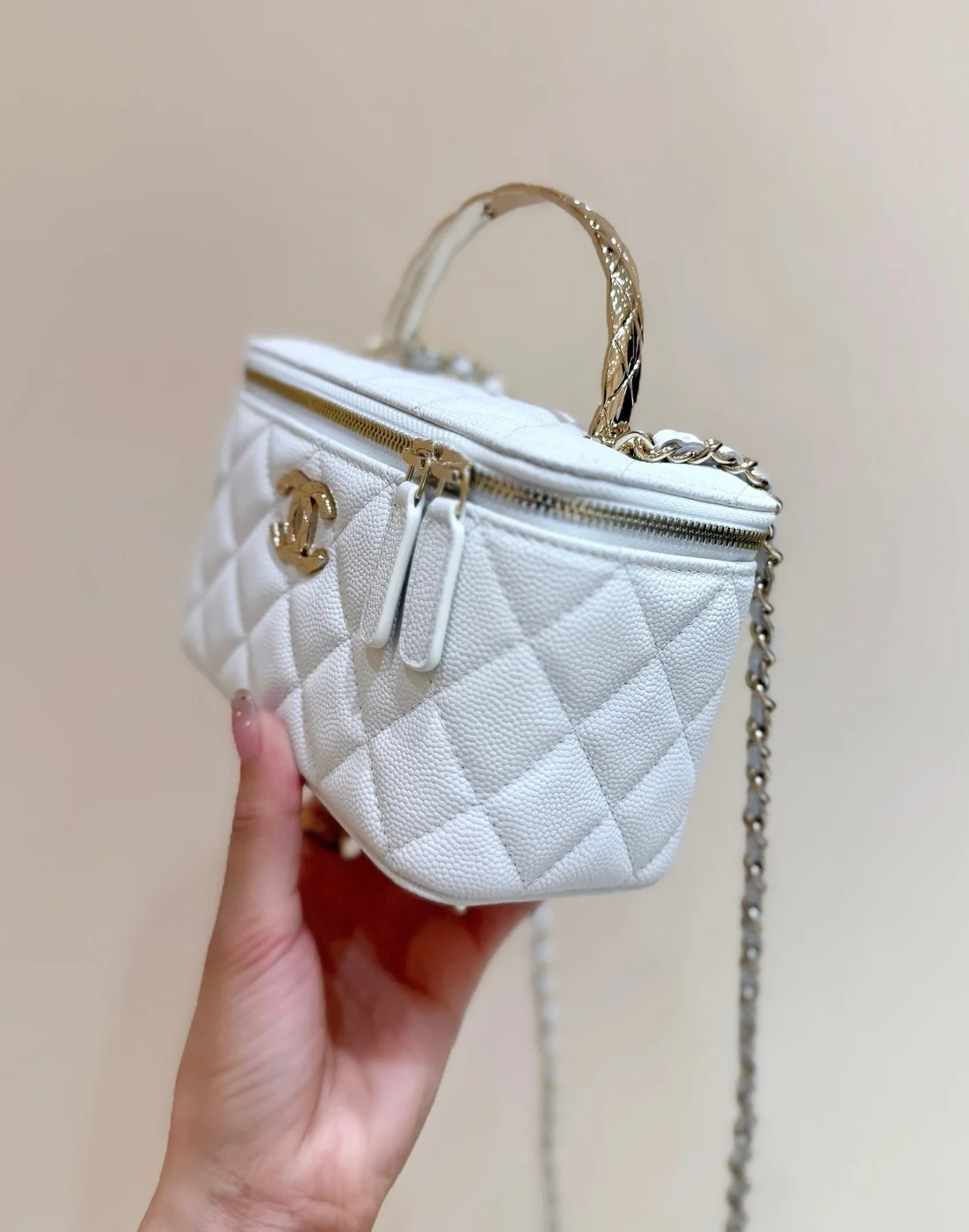 Chanel Vanity Case Small White Gold Hardware Bag product view 3