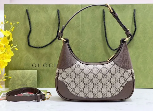 Gucci Cosmoonie Women’s Handbag with Gold Buckle Set 28 cm product view 4