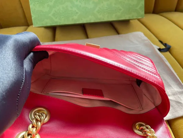 Gucci Marmont Women’s Handbag Red 22 cm product view 3