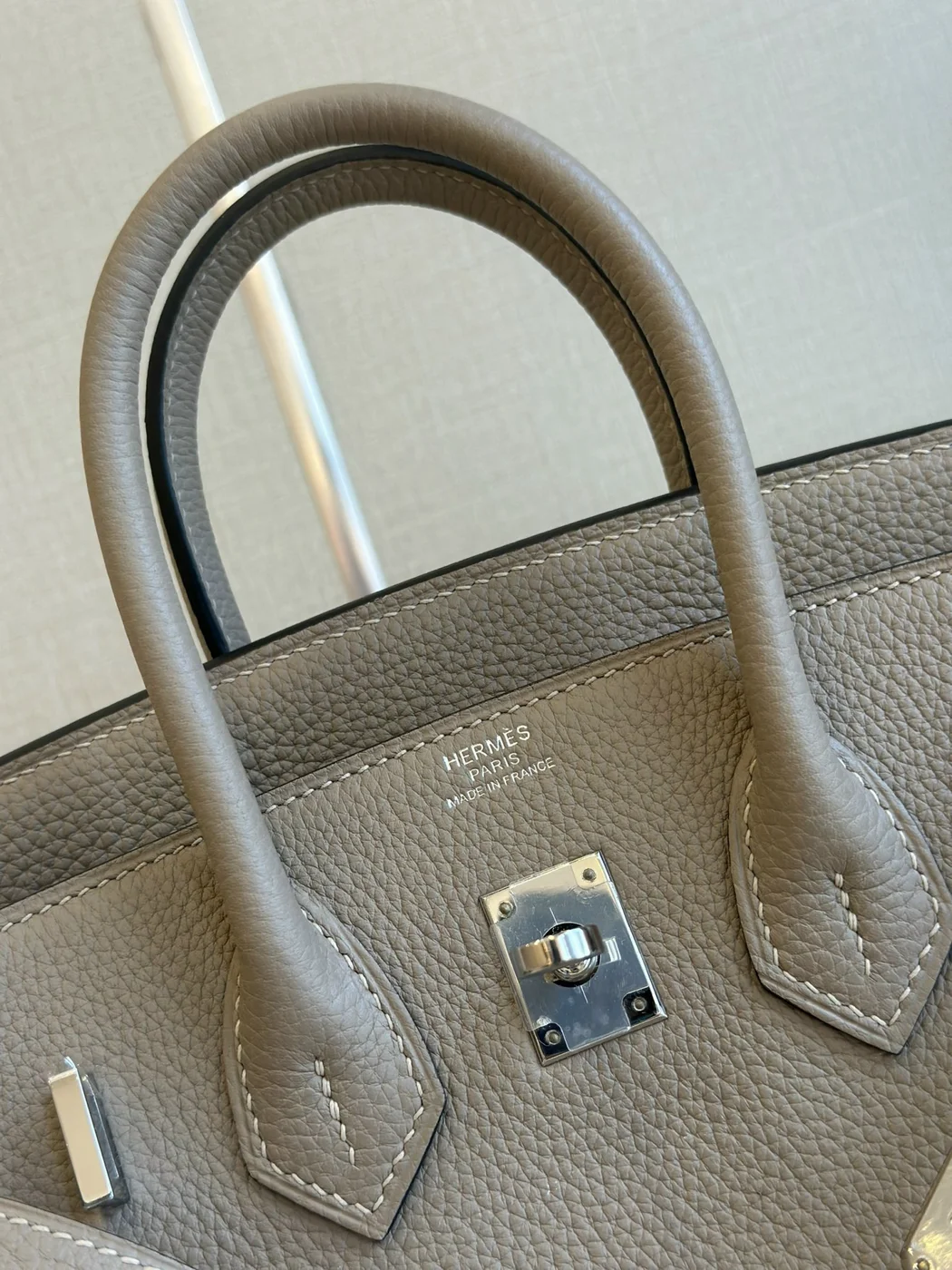 Hermès Birkin 25 Gris Tourterelle Togo Palladium Hardware Bag product view 7
