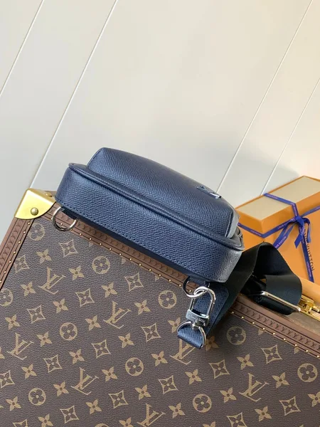 Louis Vuitton Avenue Slingbag 31 In Navy Blue Taiga Leather Bag product view 6