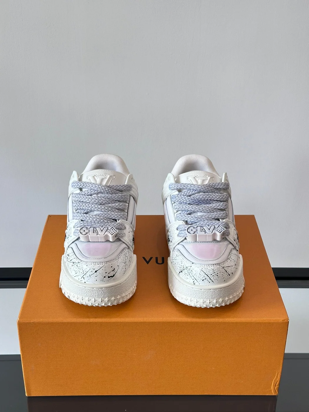 Louis Vuitton Men White Leather Sneakers With Black Splatter product view 2