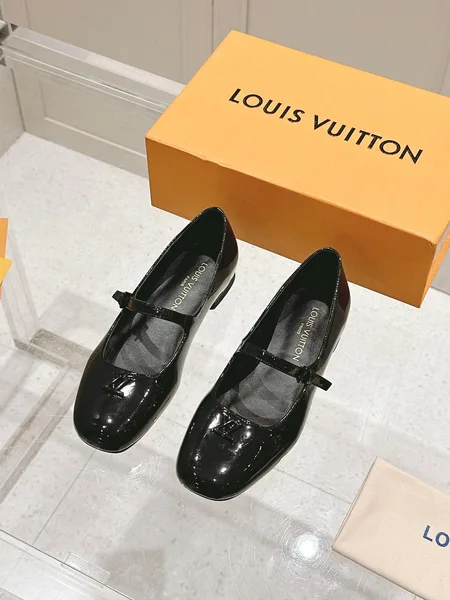 Louis Vuitton Women Black Patent Leather Mary Jane Loafers product photo