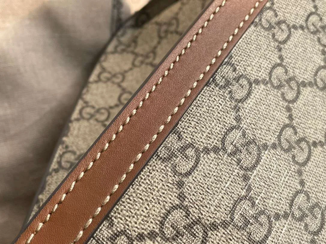 Gucci Padlock Bag with Logo Pattern Gucci 35x23x14cm product view 2