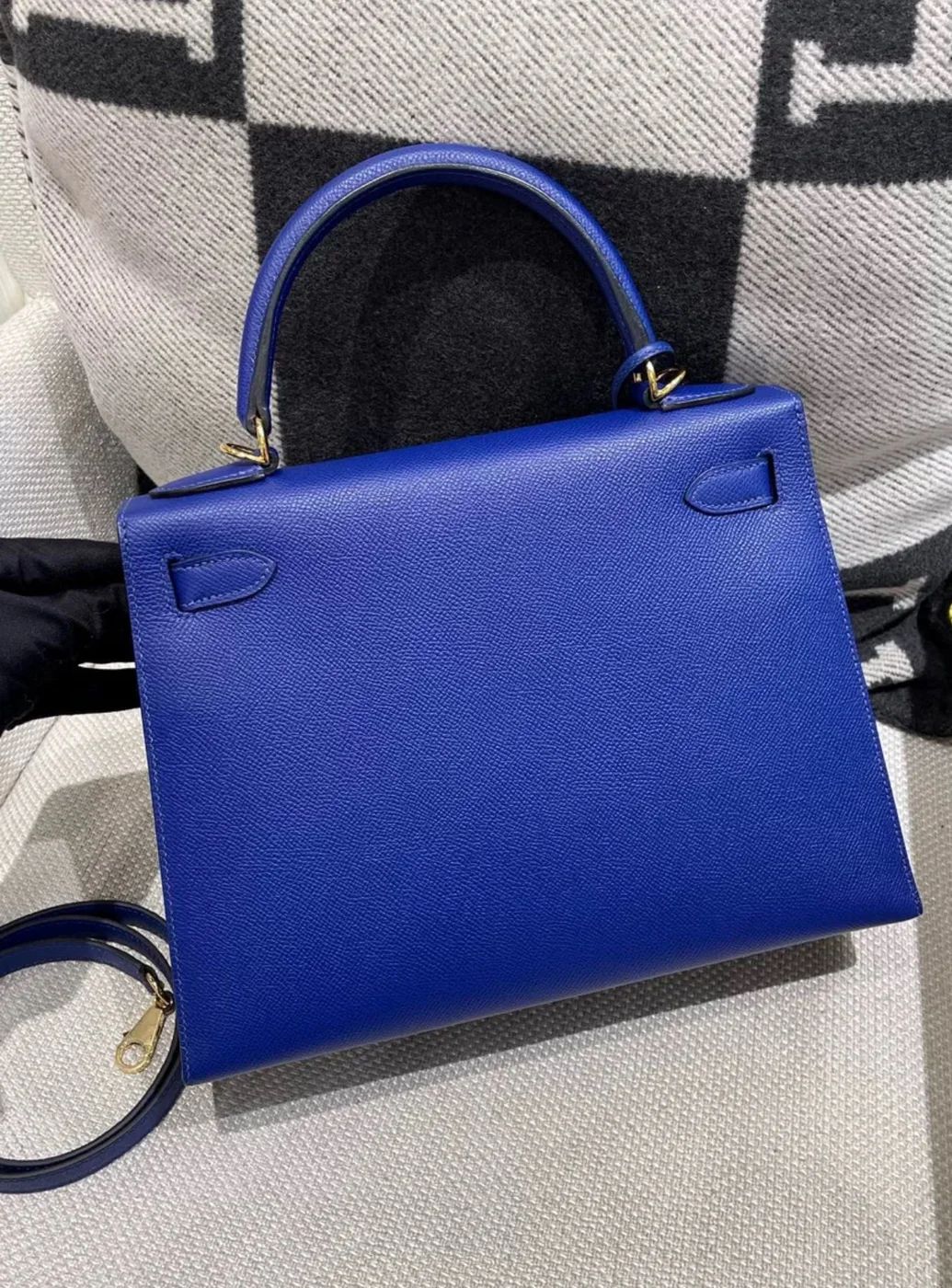 Hermès Kelly 28 Electric Blue Epsom Leather Gold Hardware Bag product view 2