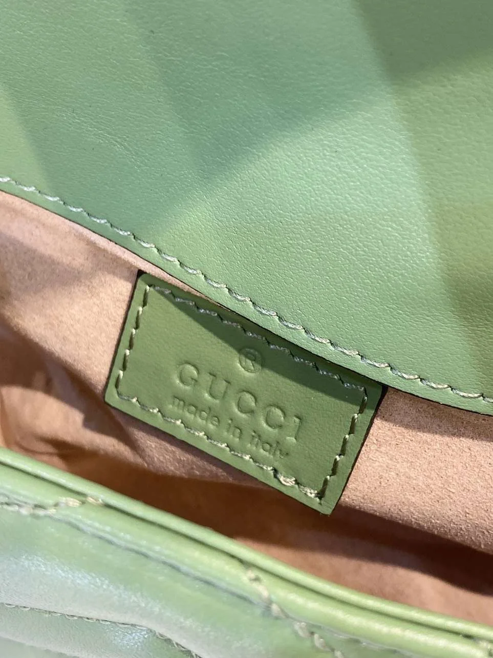 Gucci Marmont Women’s Handbag Avocado Color 22 cm product view 8