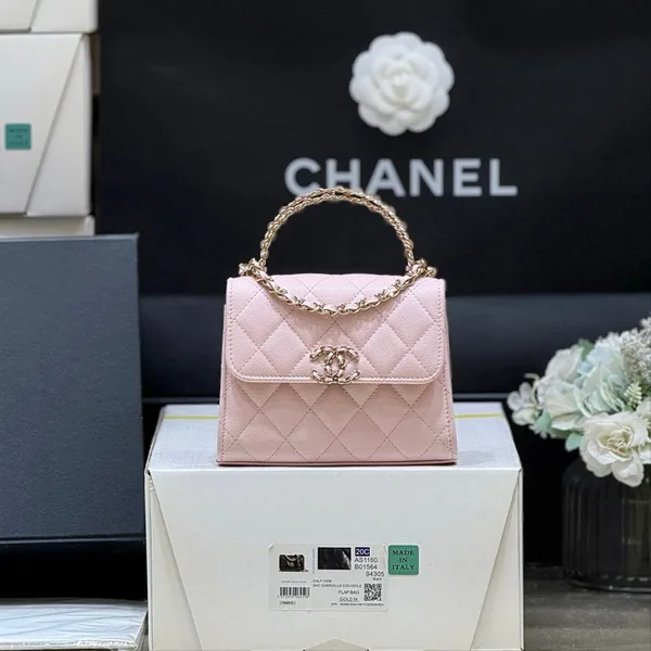Chanel 25S Double C Logo Diamond Shiny Calfskin Bag product view 4