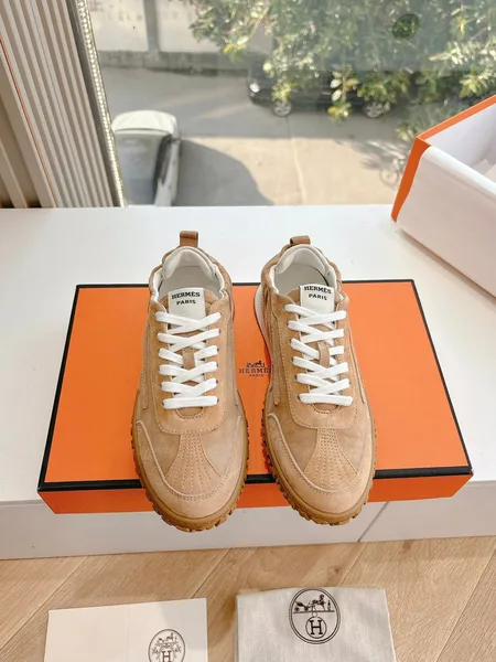 Hermès Women Beige Suede Sneakers product view 1
