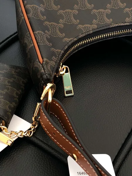Celine Triomphe 23x14x7cm Bag product view 4