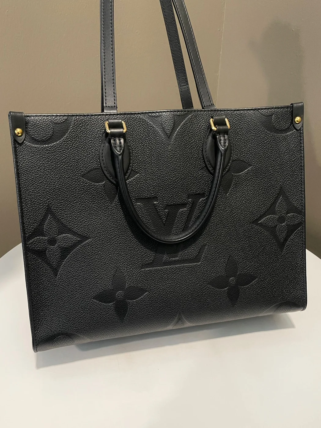 Louis Vuitton Black Empreinte Monogram Giant Onthego MM Bag product view 2