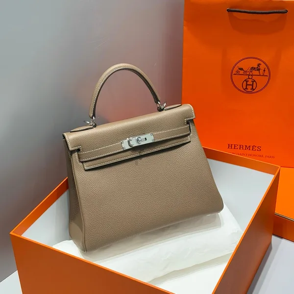 Hermès Kelly 28 In Etoupe Togo Silver Hardware Bag product view 1