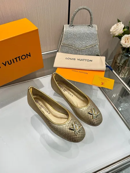 Louis Vuitton Women Gold Metallic Mesh Ballet Flats product photo