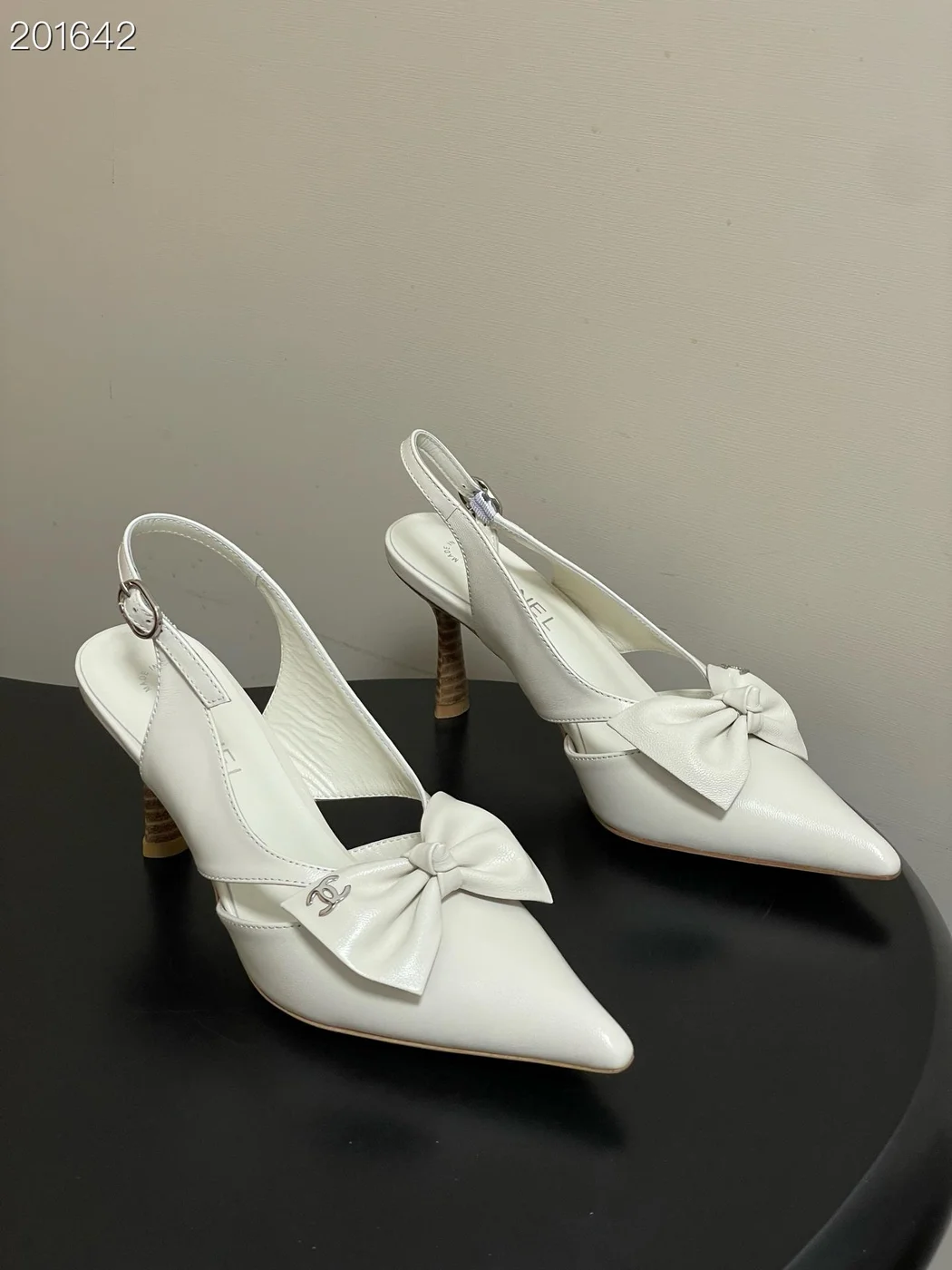 Chanel Logo Bow Sling-back Heels White product view 2