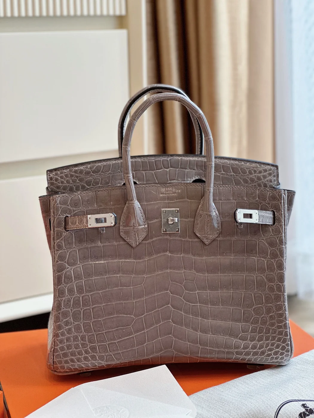 Hermès Etoupe Birkin 25 Porosus Crocodile Leather Palladium Hardware Bag product view 2