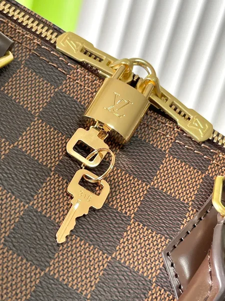 Louis Vuitton Speedy BANDOLIÈRE 30 In Dark Brown Damier Ebene Canvas Gold Lock Bag product view 4