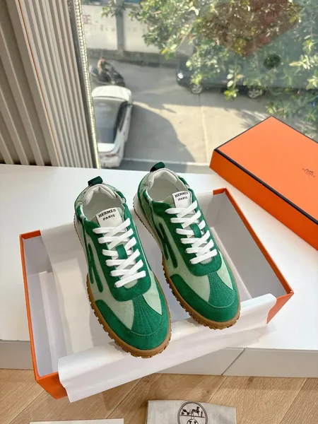 Hermès Women Green Suede Canvas Sneakers product view 3