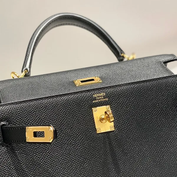 Hermès Kelly 25 Black Epsom Bag with Gold Hardware product view 8