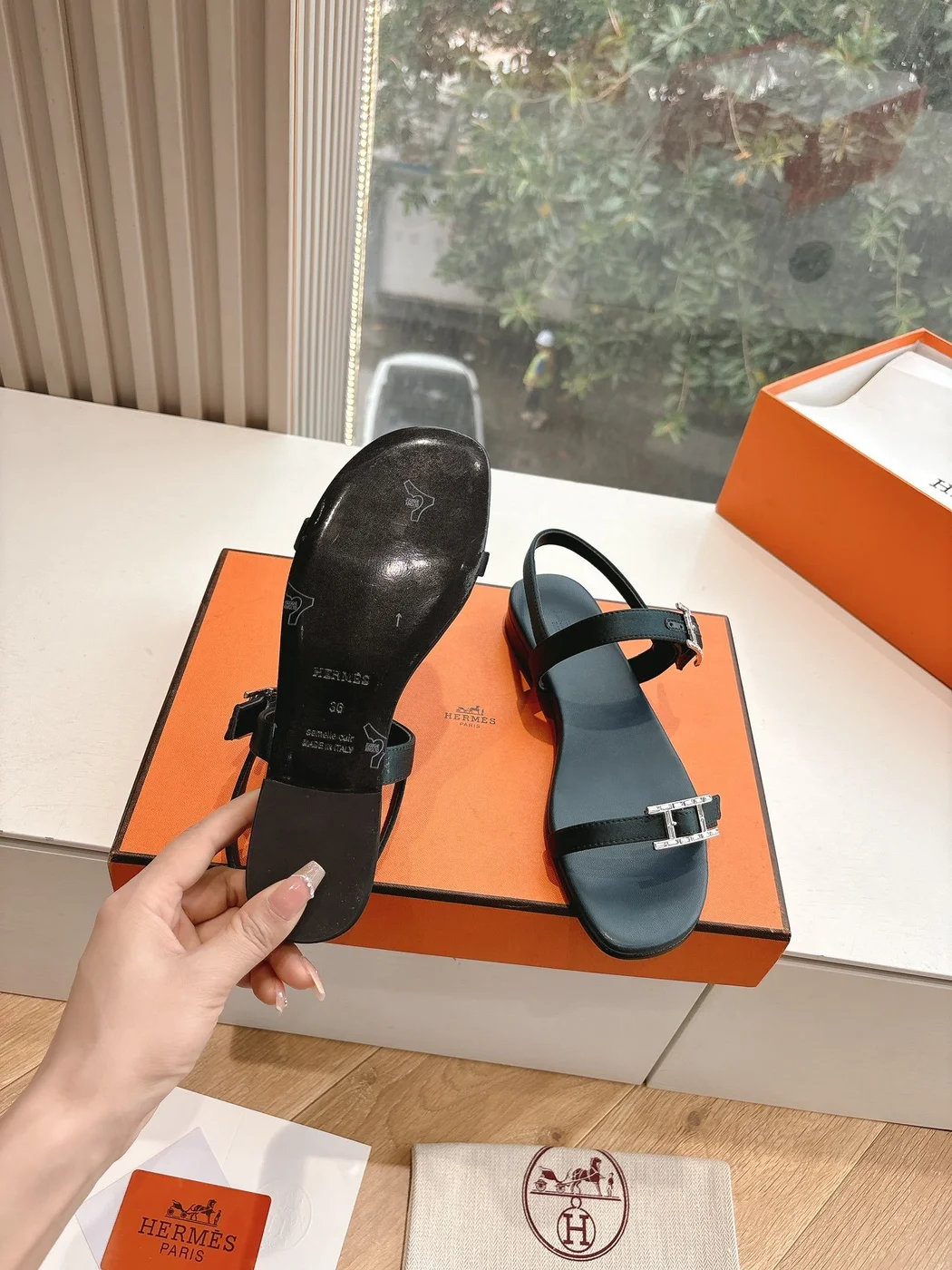 Hermès Women Black Leather Sandals product view 6