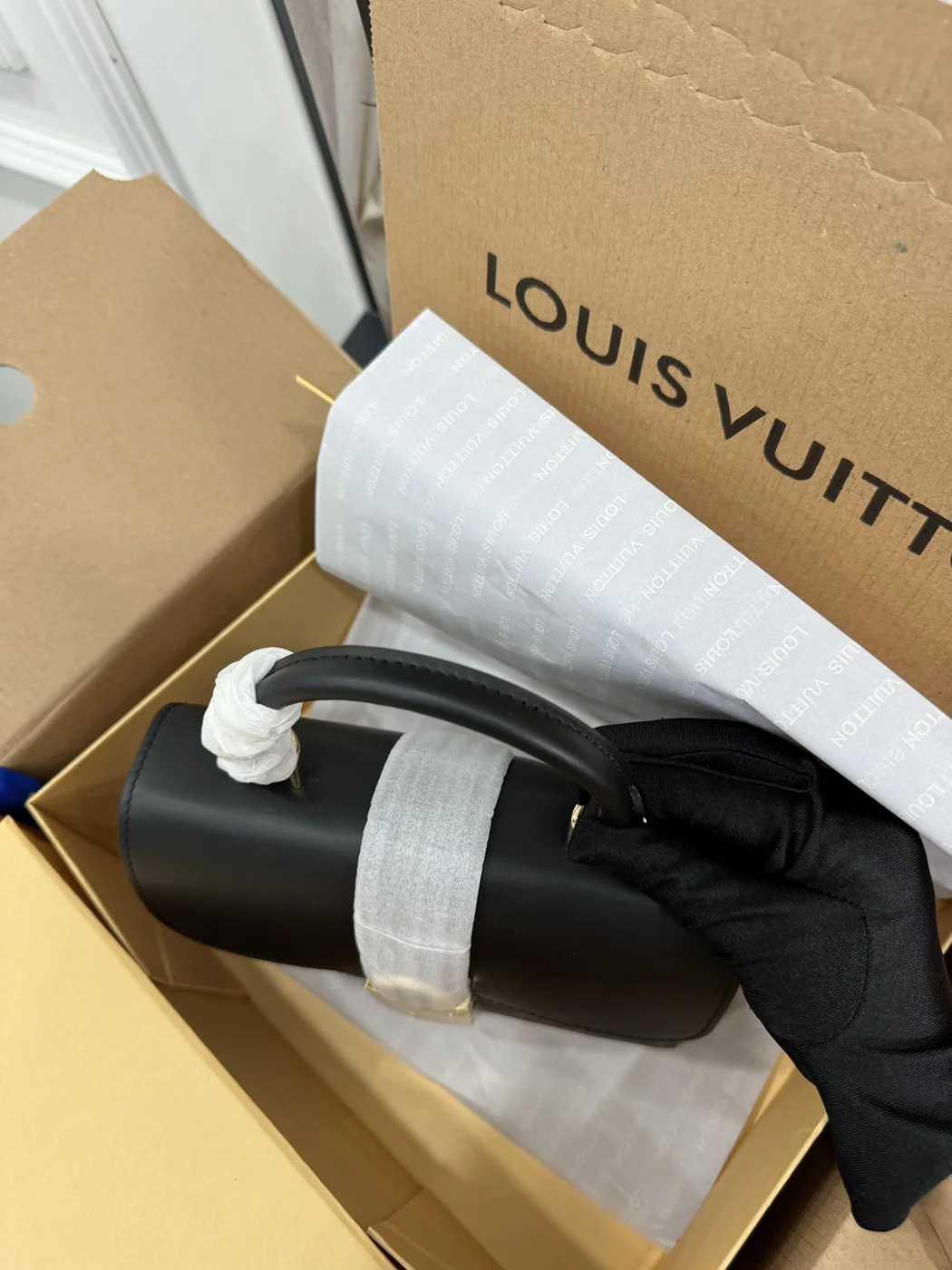 Louis Vuitton Locky BB Monogram Mix Black Brown Handbags 20×7.5x16cm product view 5
