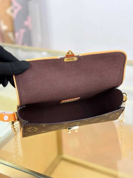 Louis Vuitton Monogram Pochette Camille in monogram canvas Bag product view 2