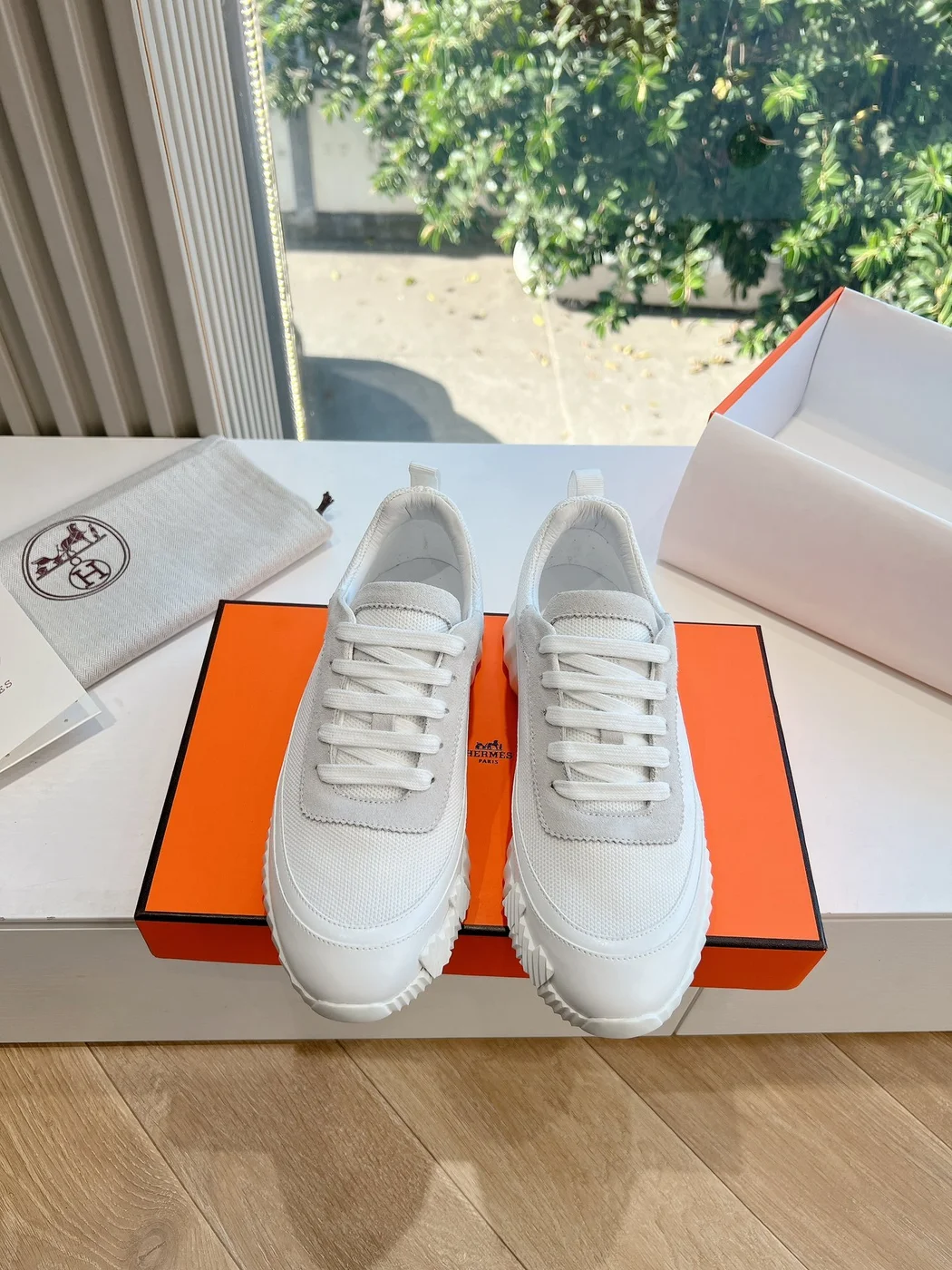 Hermès Women White Mesh And Leather Sneakers product view 1
