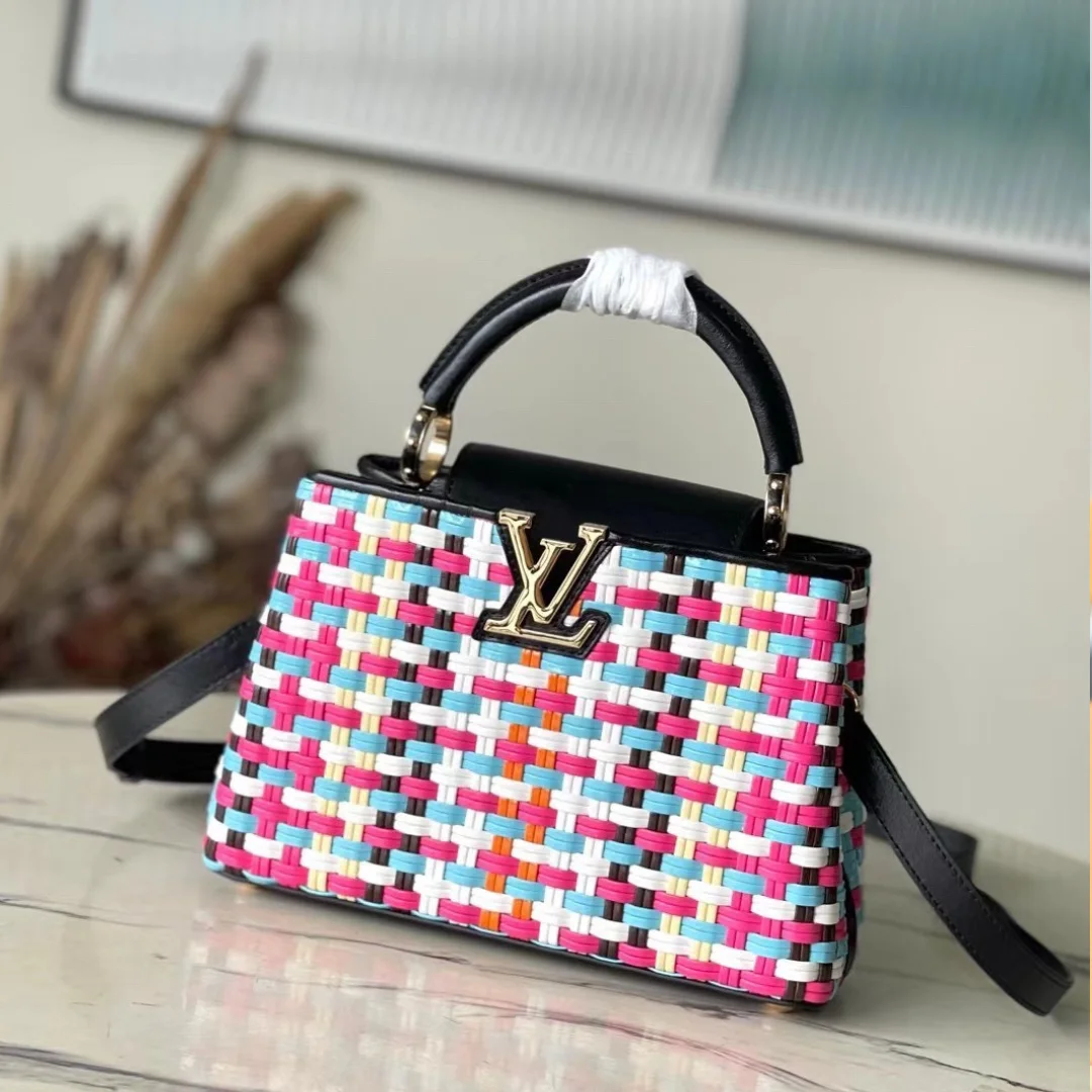 Louis Vuitton Capucines Plaid Pattern Handbags 27x18x9cm product view 1