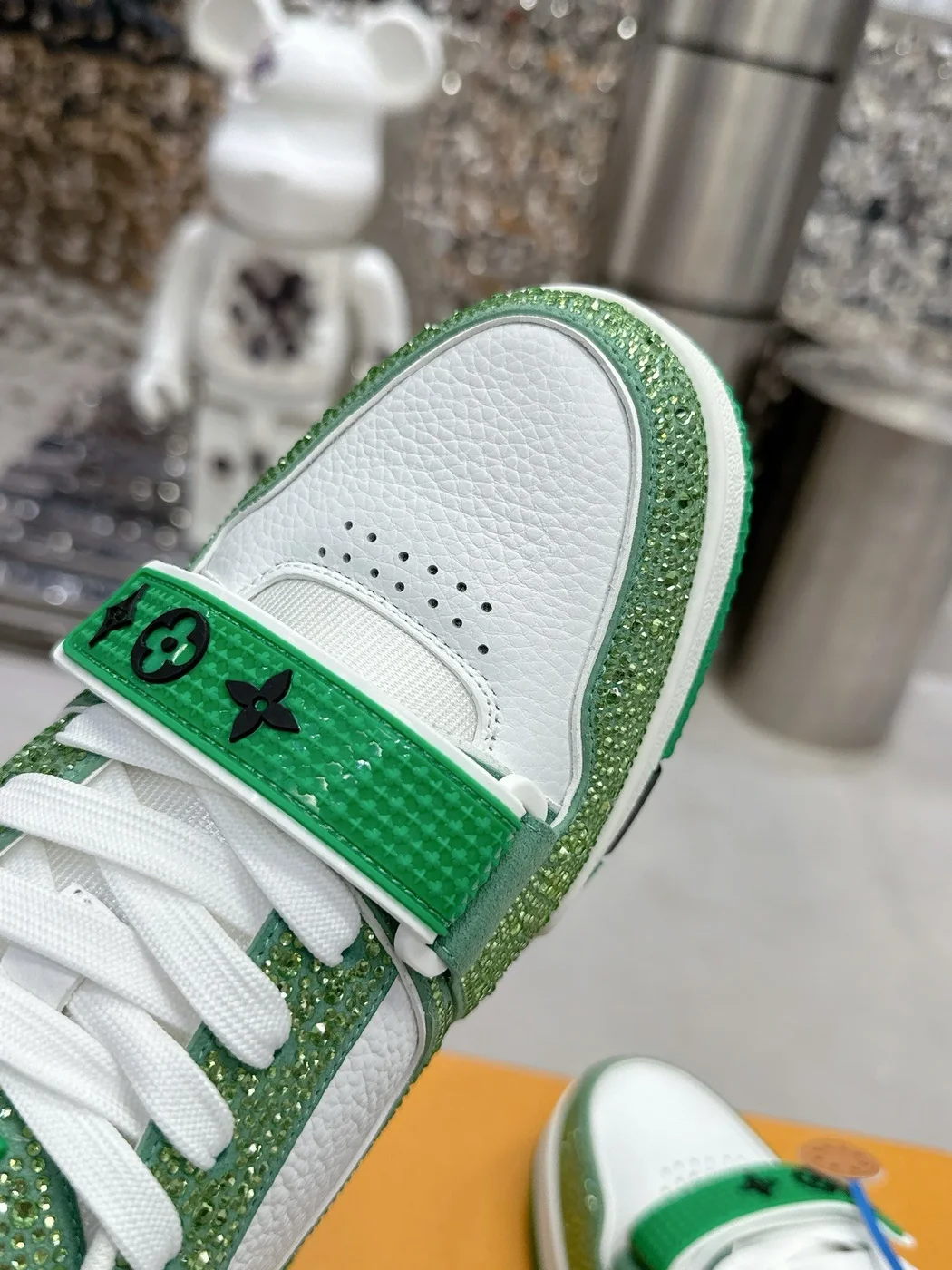 Louis Vuitton Women Green White Leather Sneakers product view 2
