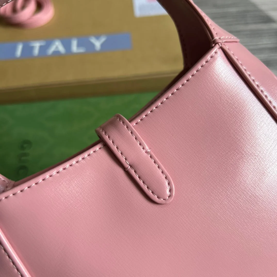 Gucci Jackie Mini 19 Shoulder Bag In Pink Patel Calfskin product view 9