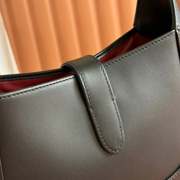 Gucci Jackie Small Shoulder Bag 27 In Black Calfskin Gold Hardware product view 7