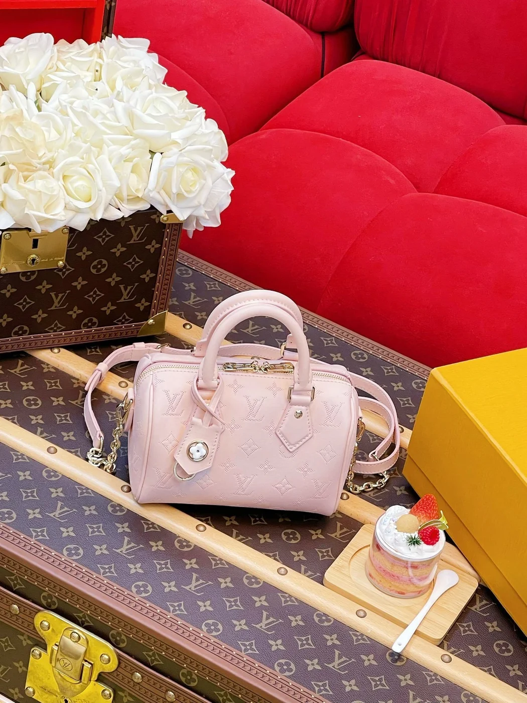 Louis Vuitton Speedy 20 in pink Monogram Empreinte Bag product view 5