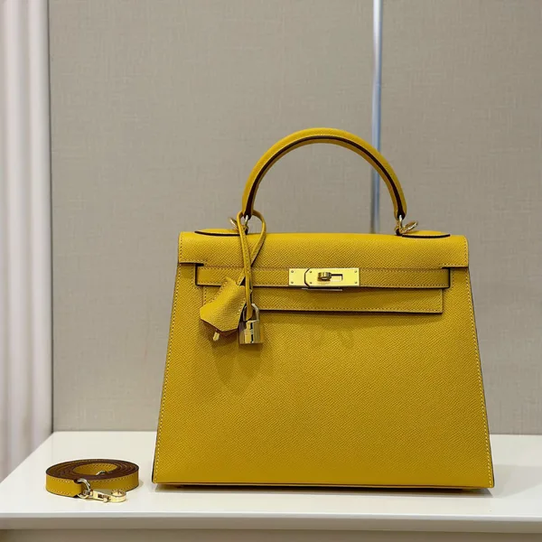 Hermès Kelly 25 Lime Fluo Yellow Epsom Gold Hardware Bag product view 1