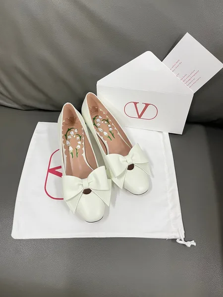 Valentino Women White Leather Bow Flats product photo