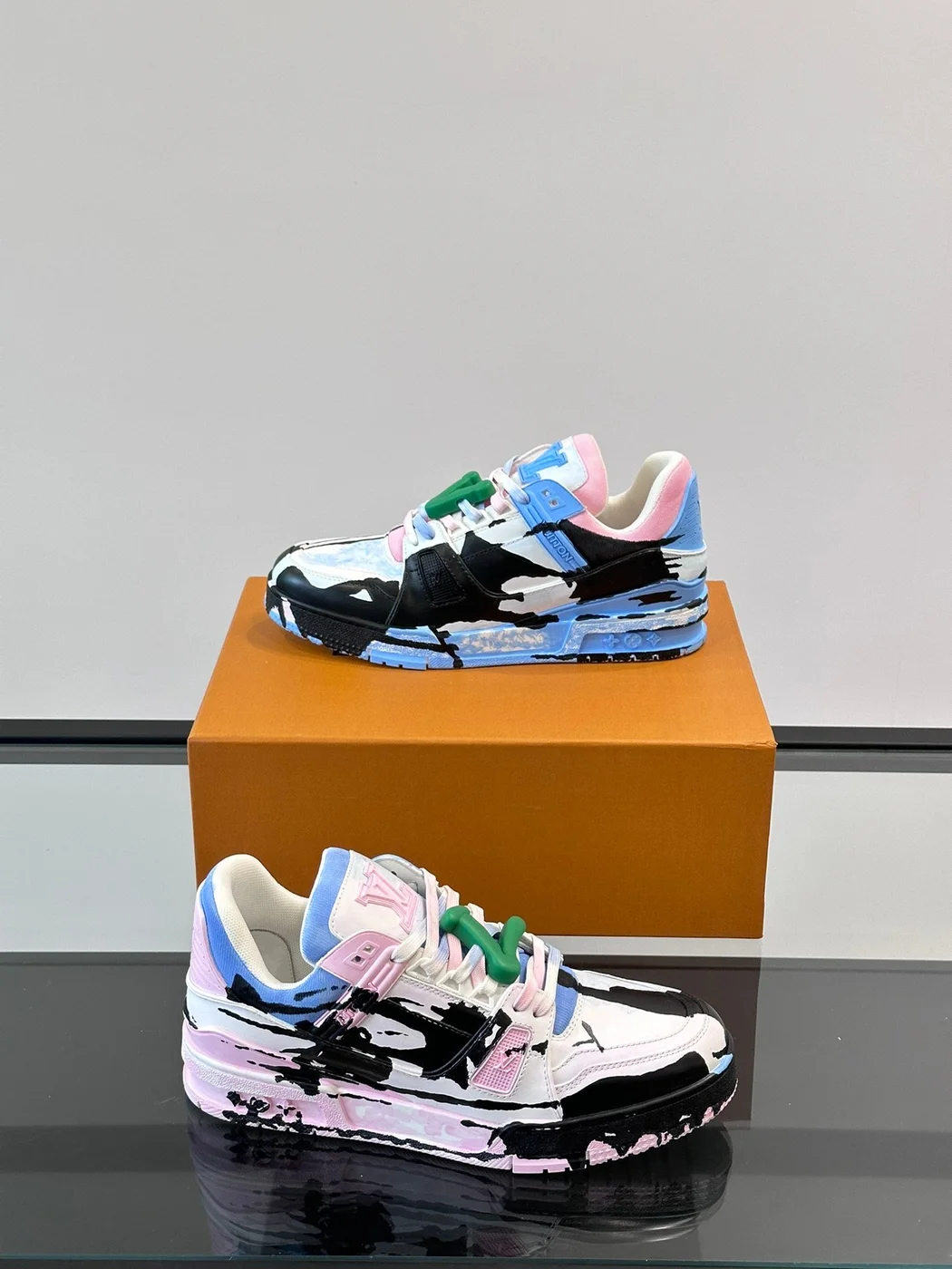 Louis Vuitton Men White Pink Blue Leather Sneakers product view 4