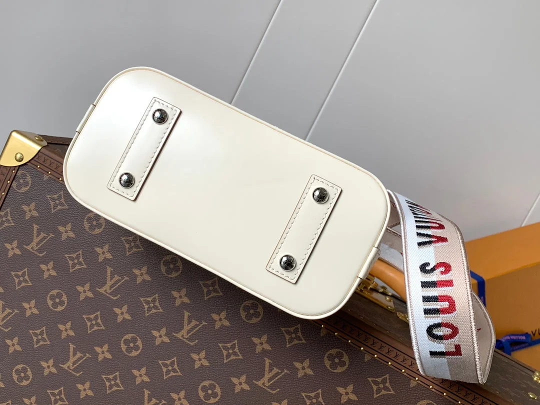 Louis Vuitton Alma BB Bag 23 In Beige Grain Cowhide product view 2