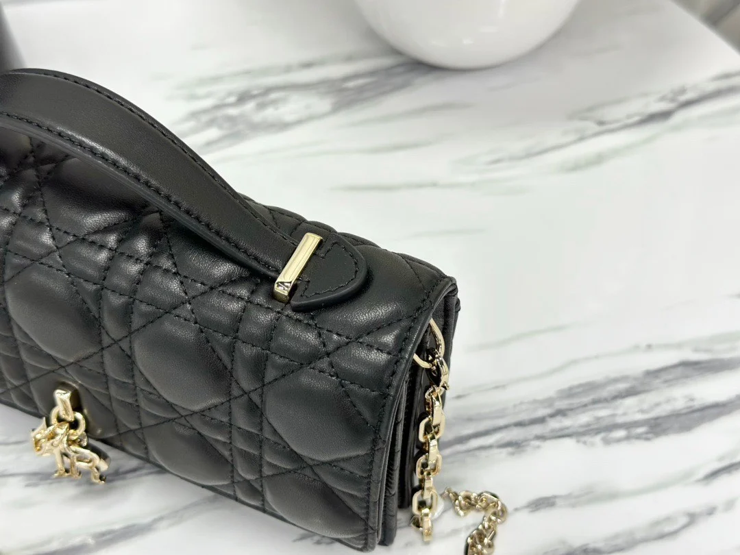 Dior Women’s Handbag Black Crossbody Bag 21× .5 cm product view 7