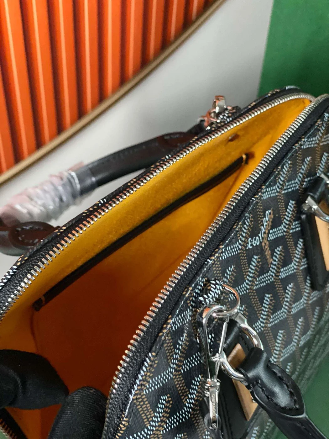 Goyard Alma Vedome Black Handbag With Fabric Wrapped Leather Strap 24 cm product view 3