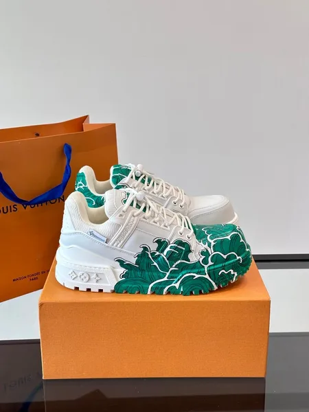 Louis Vuitton Men White Green Leather Sneakers product view 1