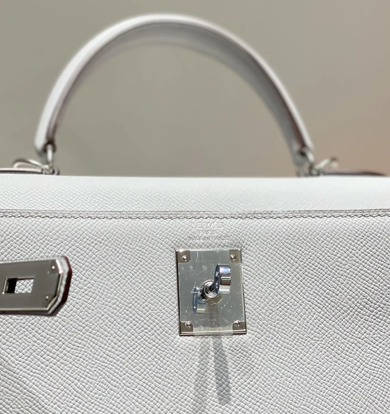 Hermès 28 cm In Gris Perle Epsom Calfskin Palladium Hardware Bag product view 7